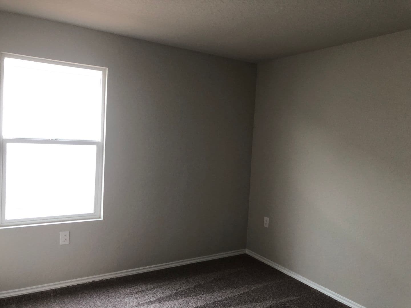 Ashworth Blvd-13431 3 of 18