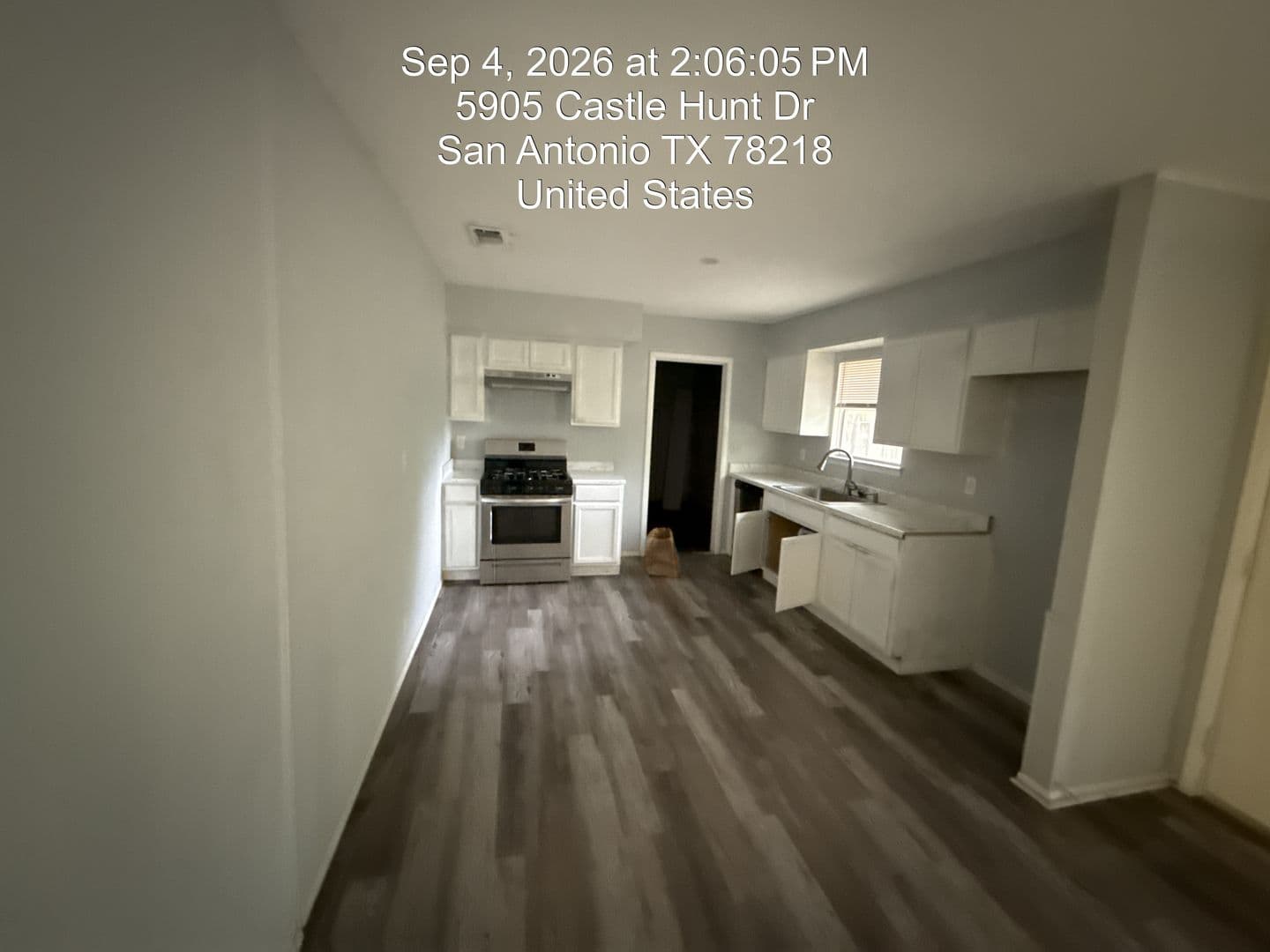 Castle Hunt Dr-5905 8 of 8