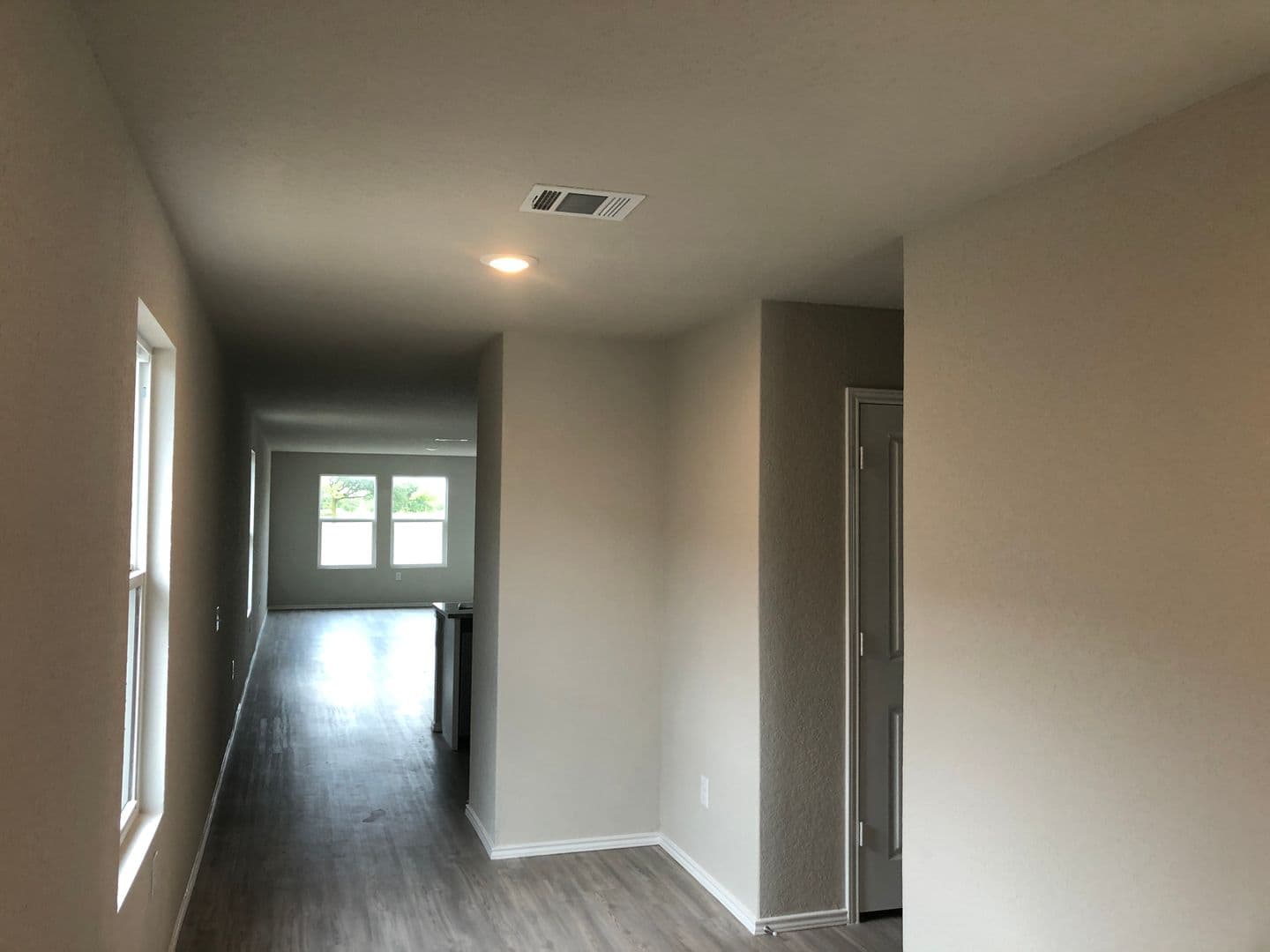 Ashworth Blvd-13431 13 of 18