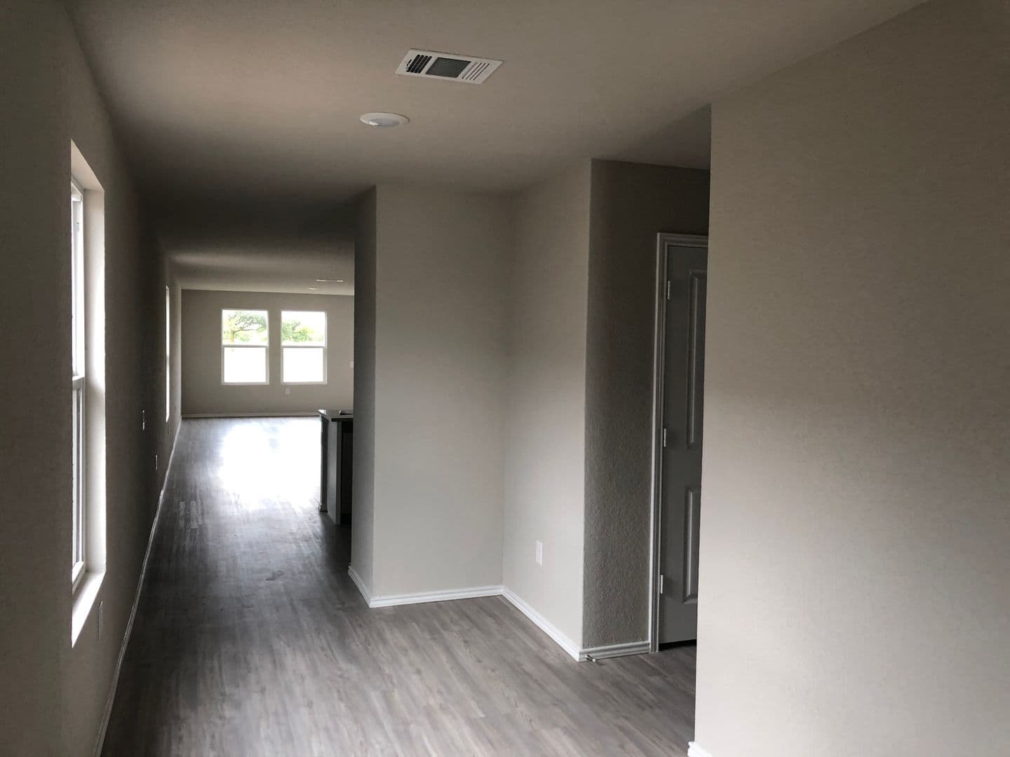 Ashworth Blvd-13431 14 of 18