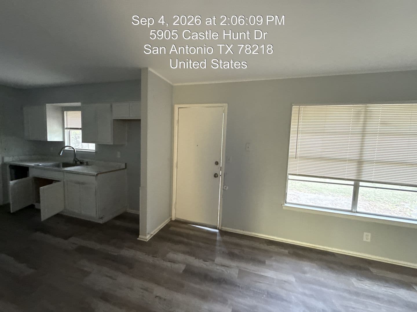 Castle Hunt Dr-5905 9 of 10