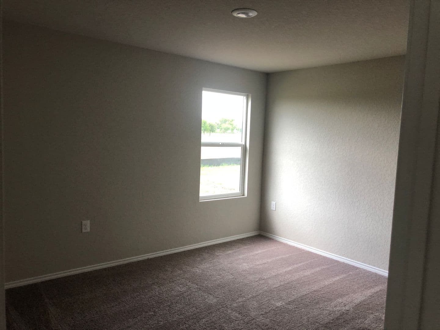 Ashworth Blvd-13431 9 of 18