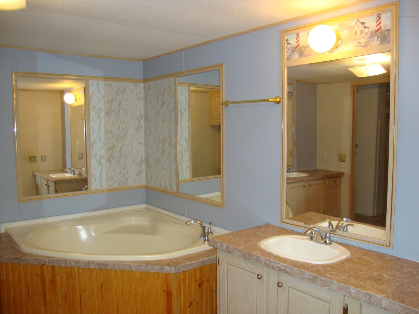 Bluebonnet Dr-214 5 of 12