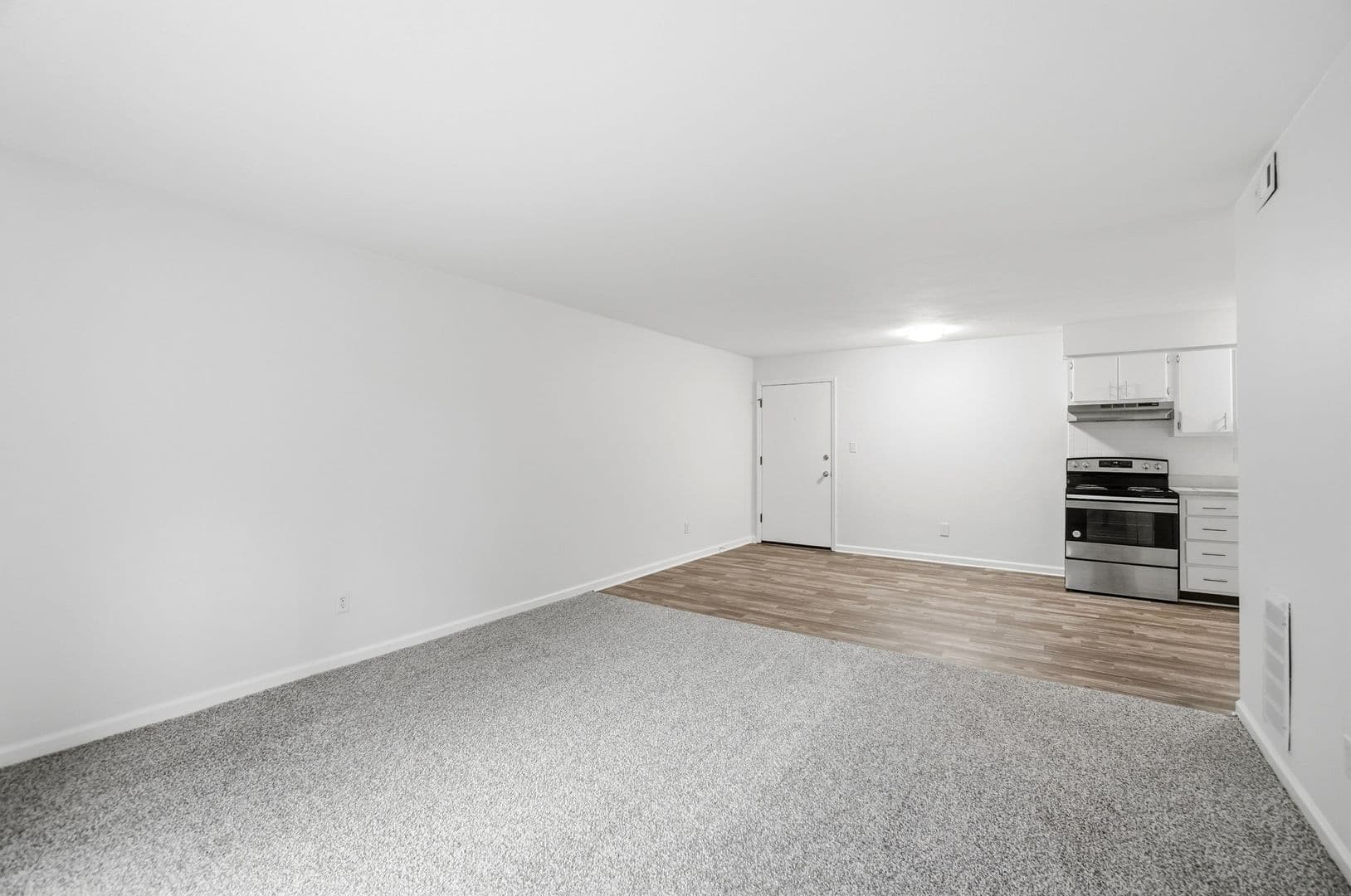 Prime at Uptown Apartments &amp; Townhomes 8 of 25