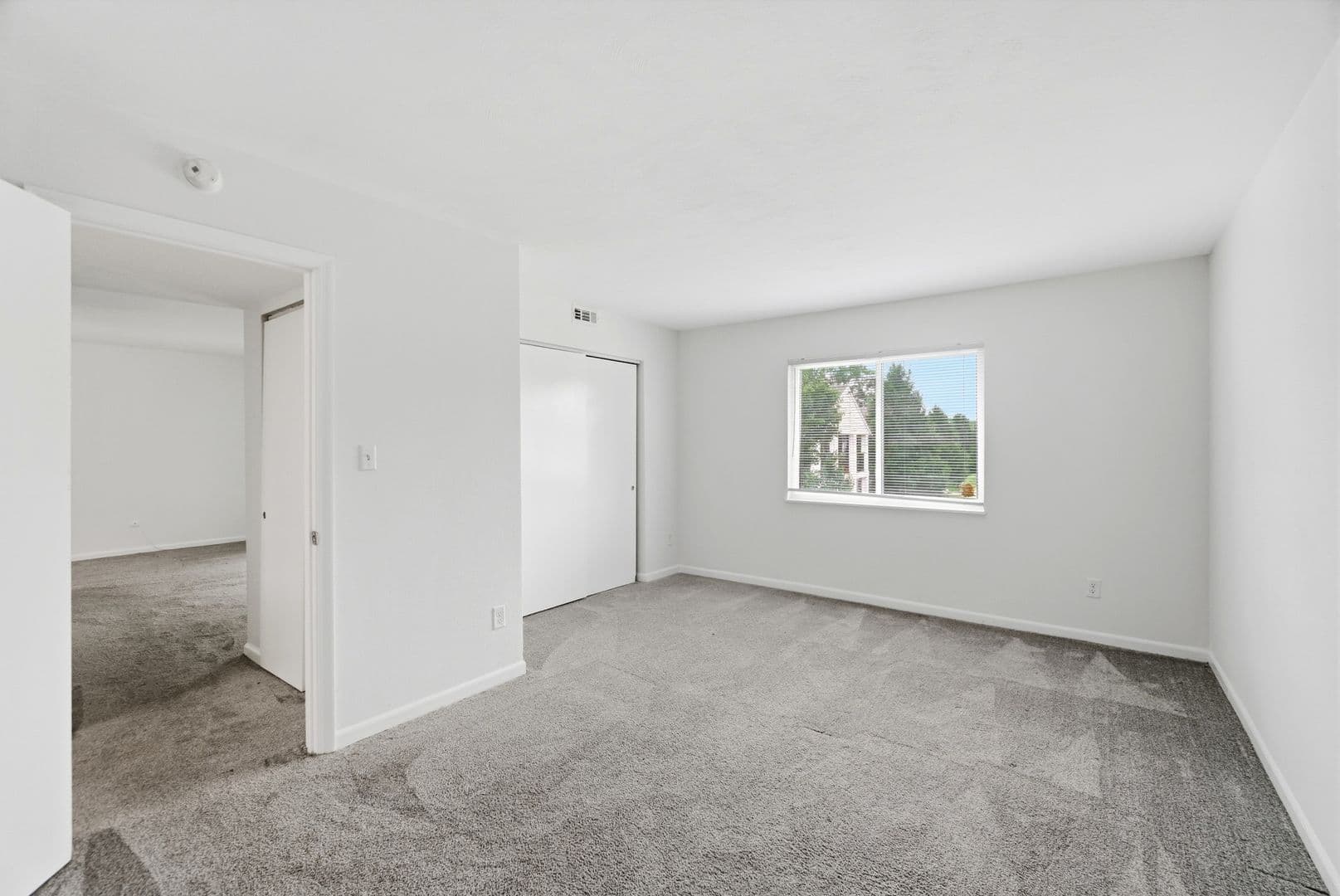 Prime at Uptown Apartments &amp; Townhomes 12 of 24