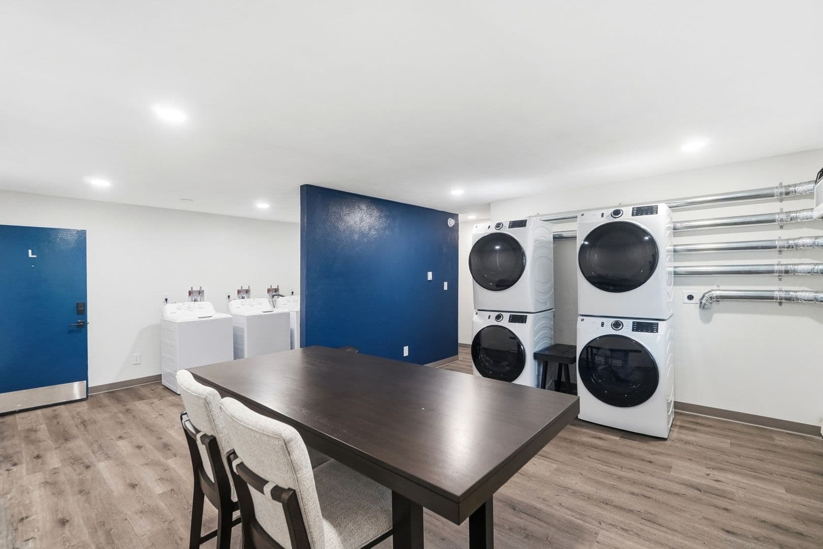 Prime at Uptown Apartments &amp; Townhomes 19 of 24