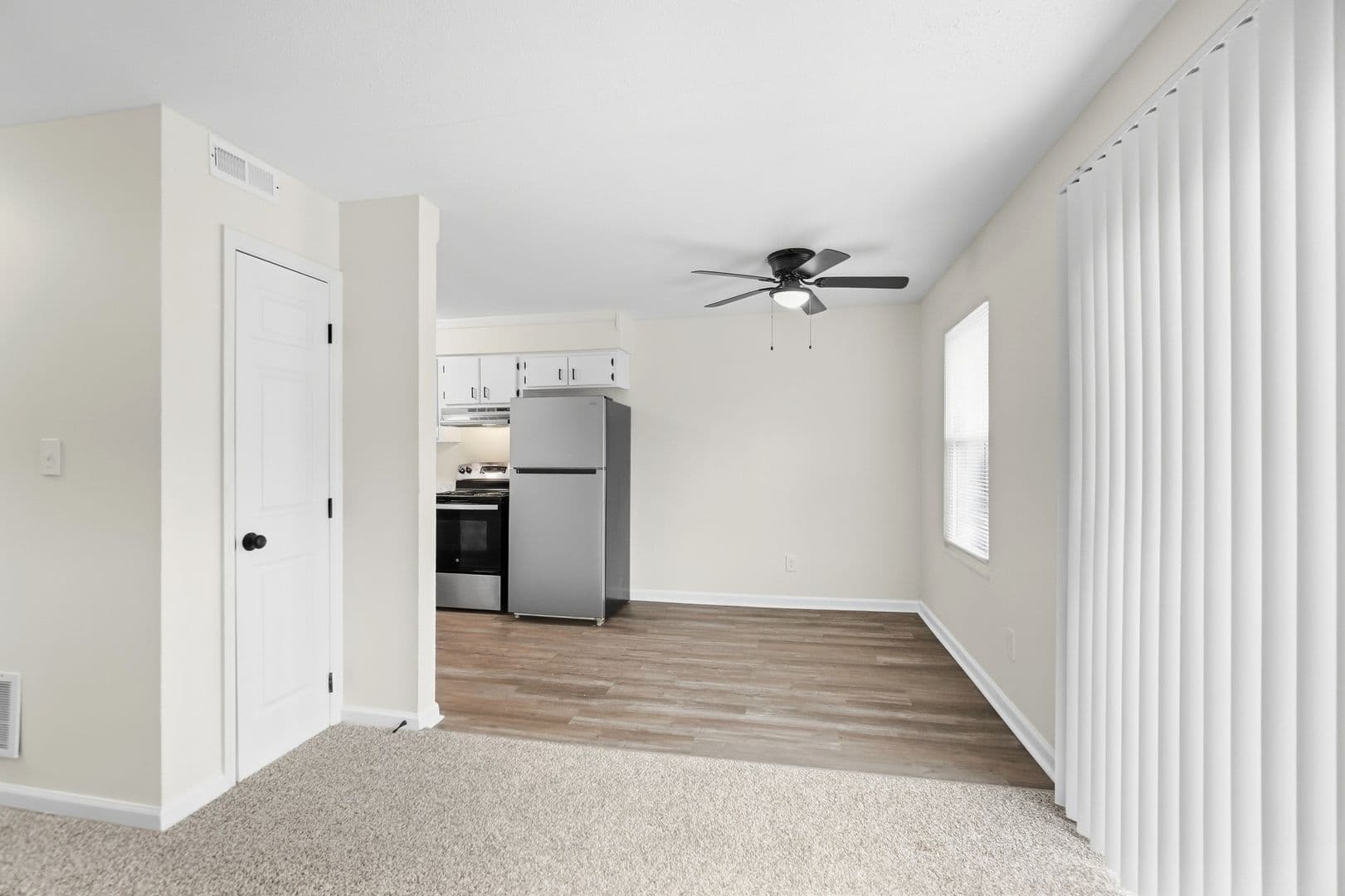Prime at Uptown Apartments &amp; Townhomes 22 of 24