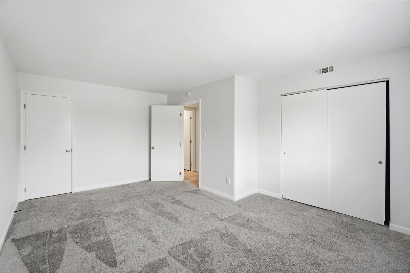 Prime at Uptown Apartments &amp; Townhomes 14 of 24