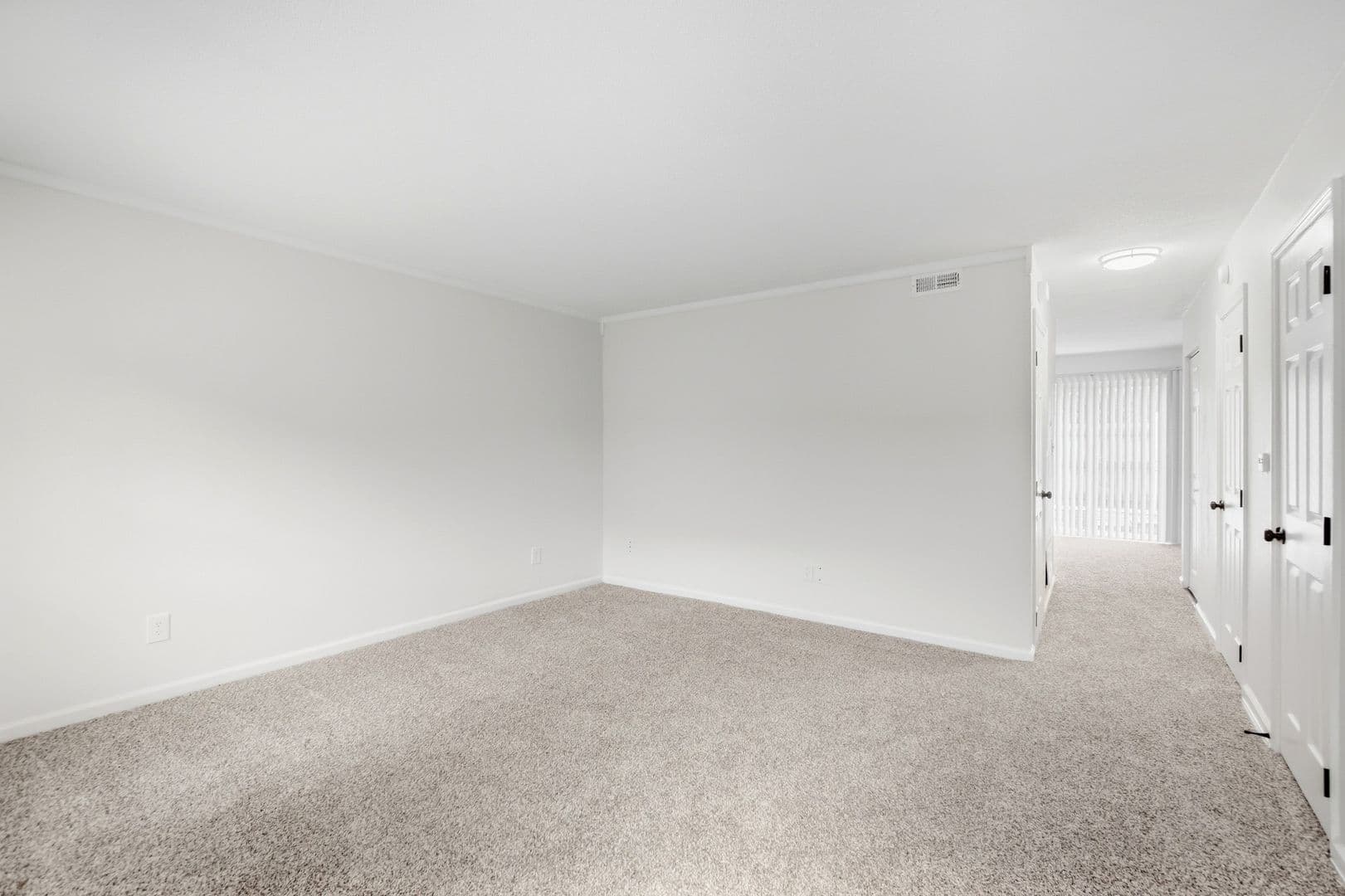 Prime at Uptown Apartments &amp; Townhomes 18 of 24