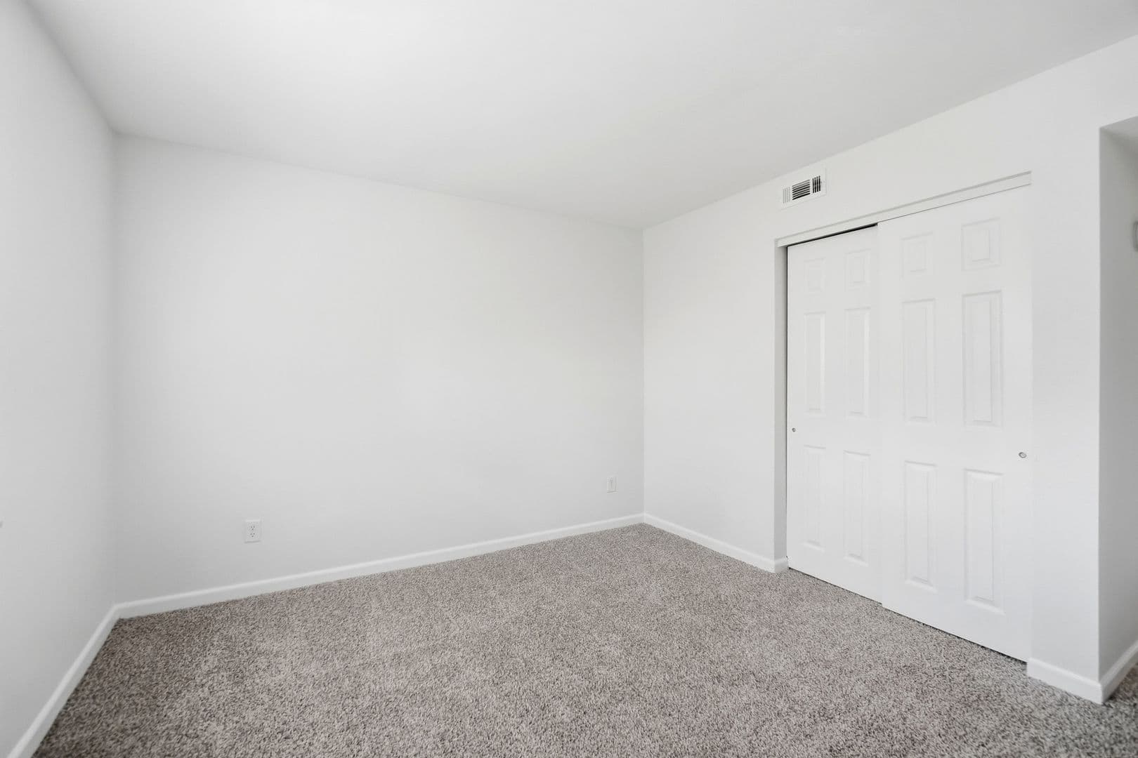 Prime at Uptown Apartments &amp; Townhomes 13 of 23