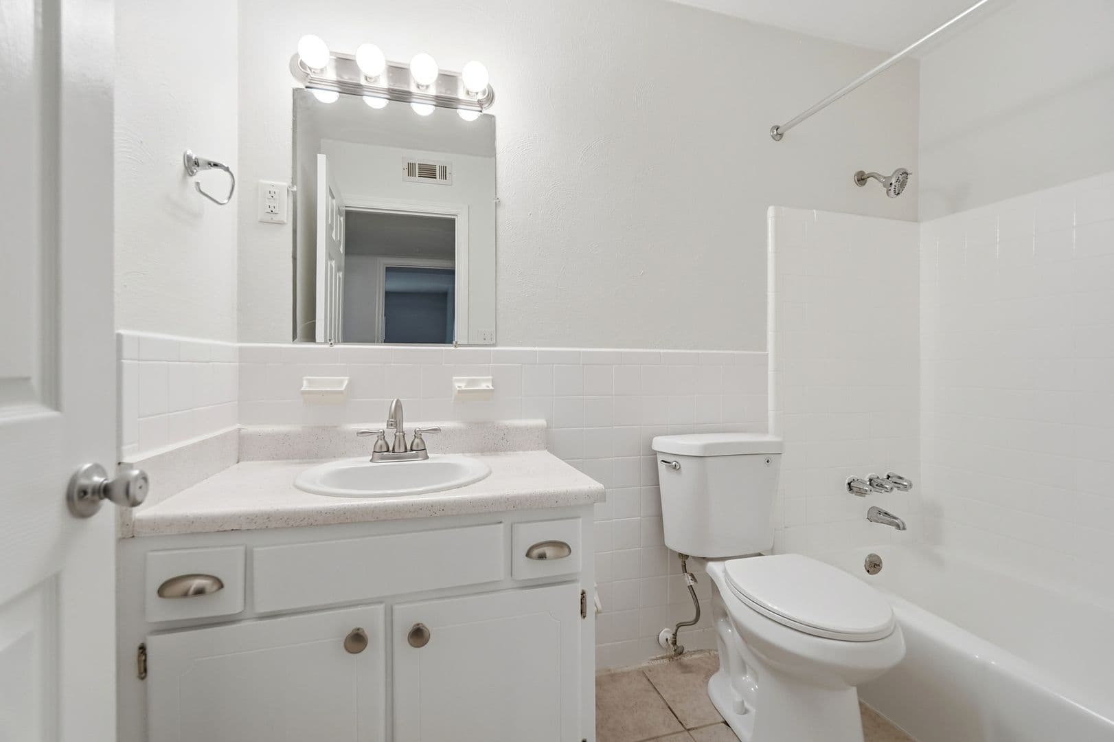 Prime at Uptown Apartments &amp; Townhomes 21 of 25