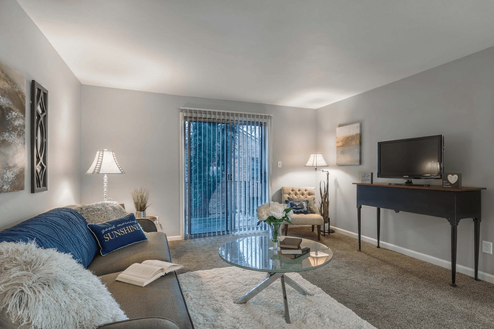 Prime at Uptown Apartments &amp; Townhomes 7 of 15