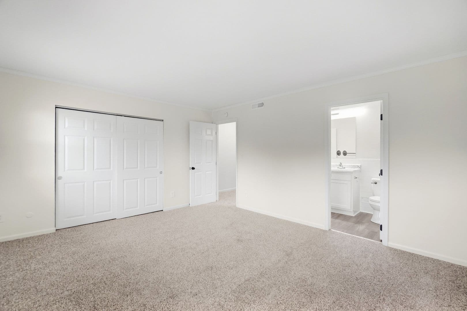 Prime at Uptown Apartments &amp; Townhomes 18 of 24