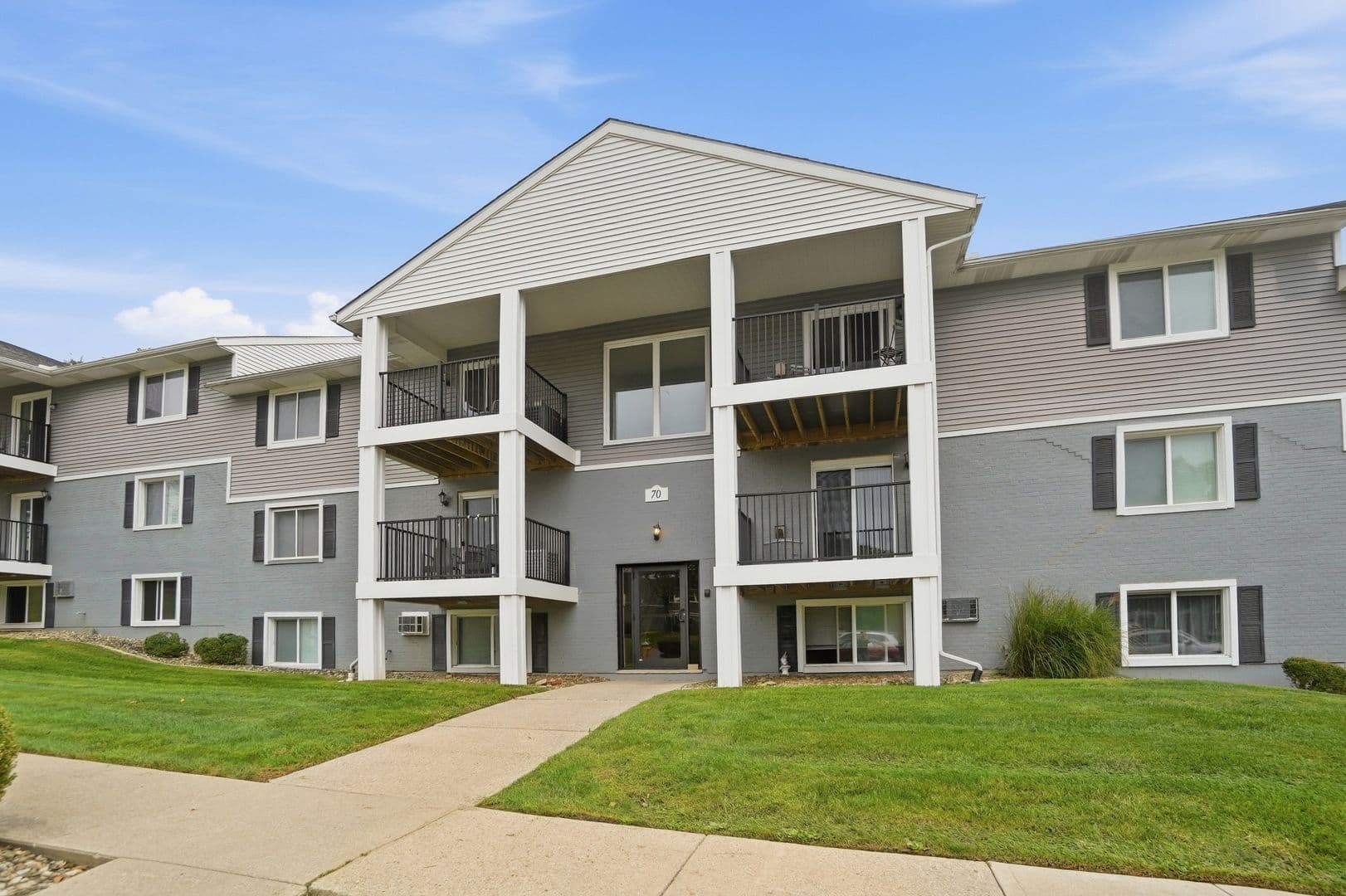 Prime at Uptown Apartments &amp; Townhomes 11 of 25