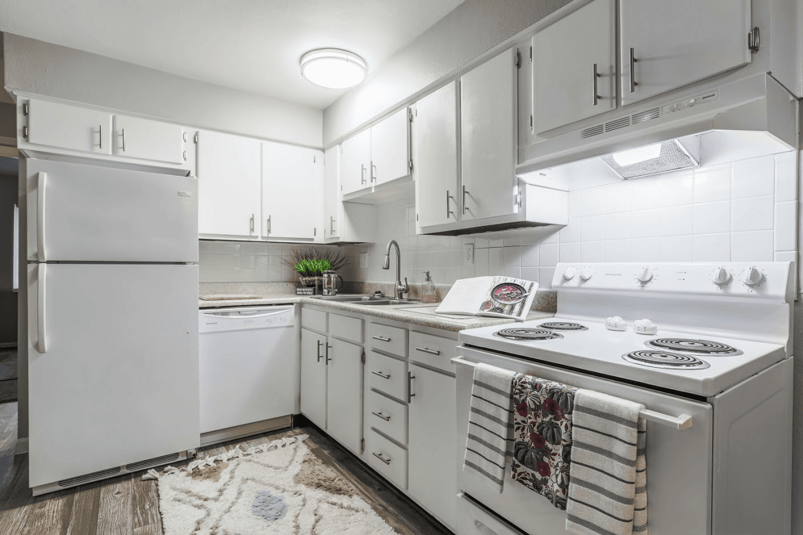 Prime at Uptown Apartments &amp; Townhomes 6 of 24