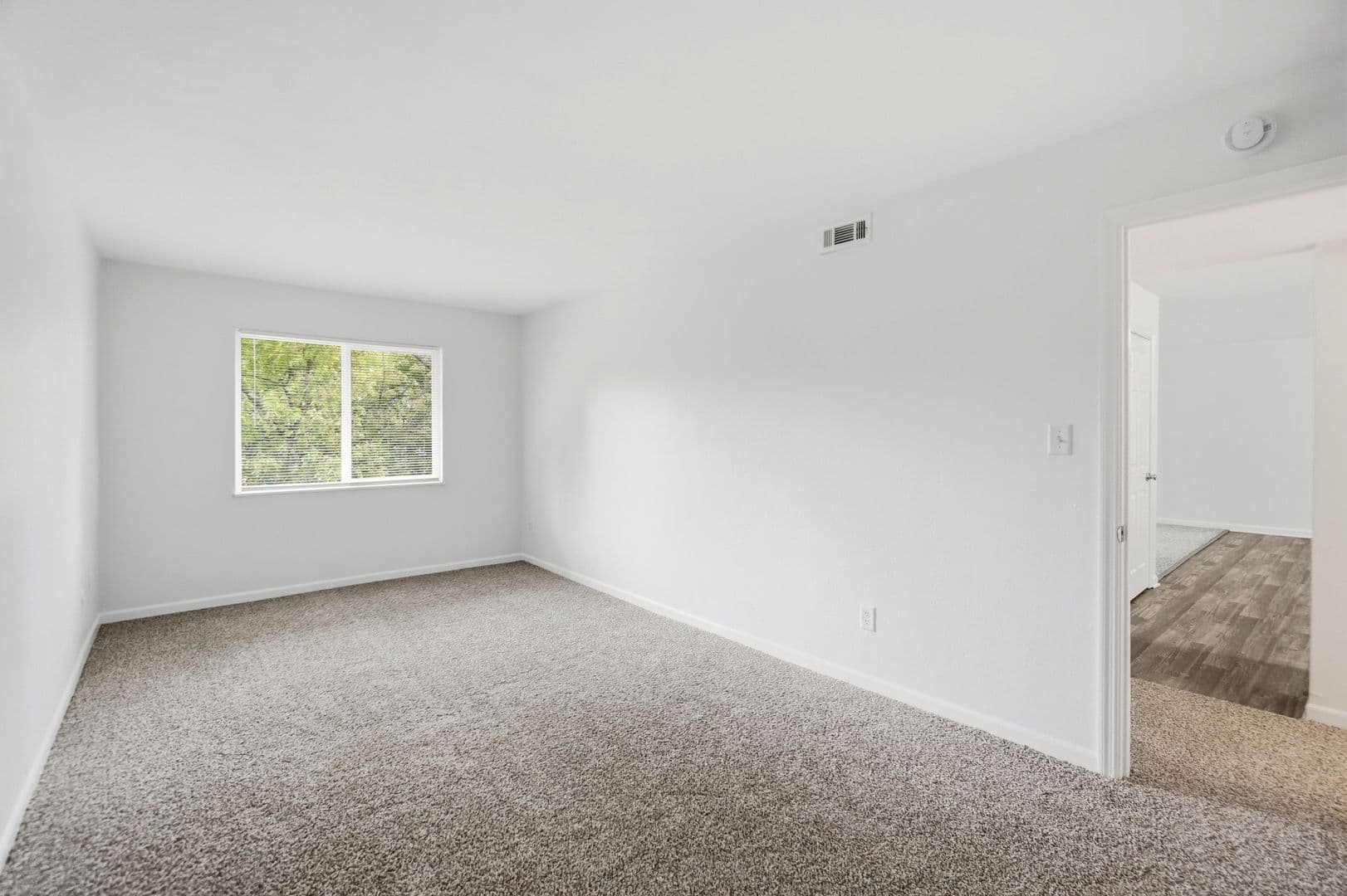 Prime at Uptown Apartments &amp; Townhomes 20 of 23