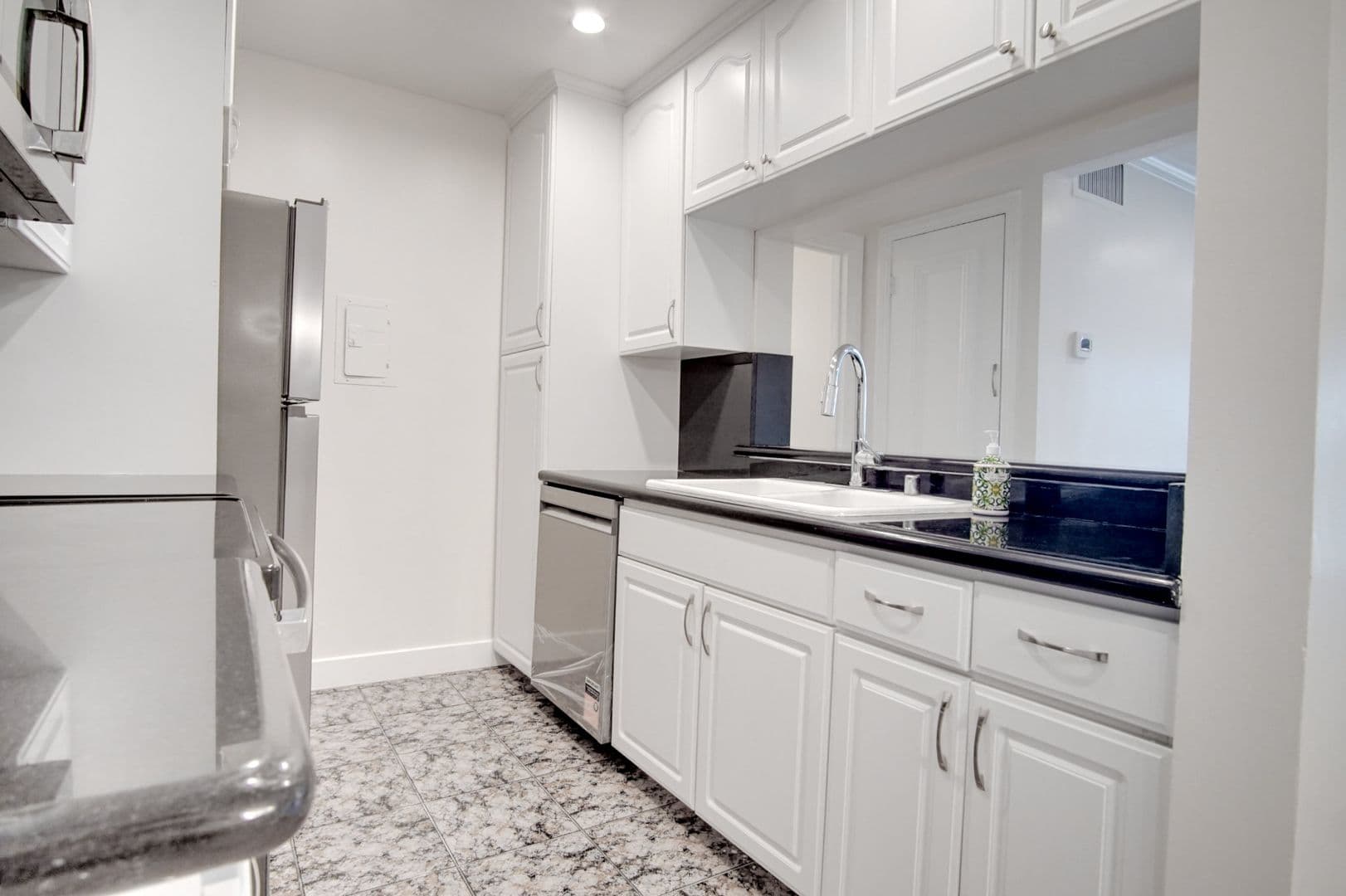 5460 White Oak Ave., Unit G217 8 of 25