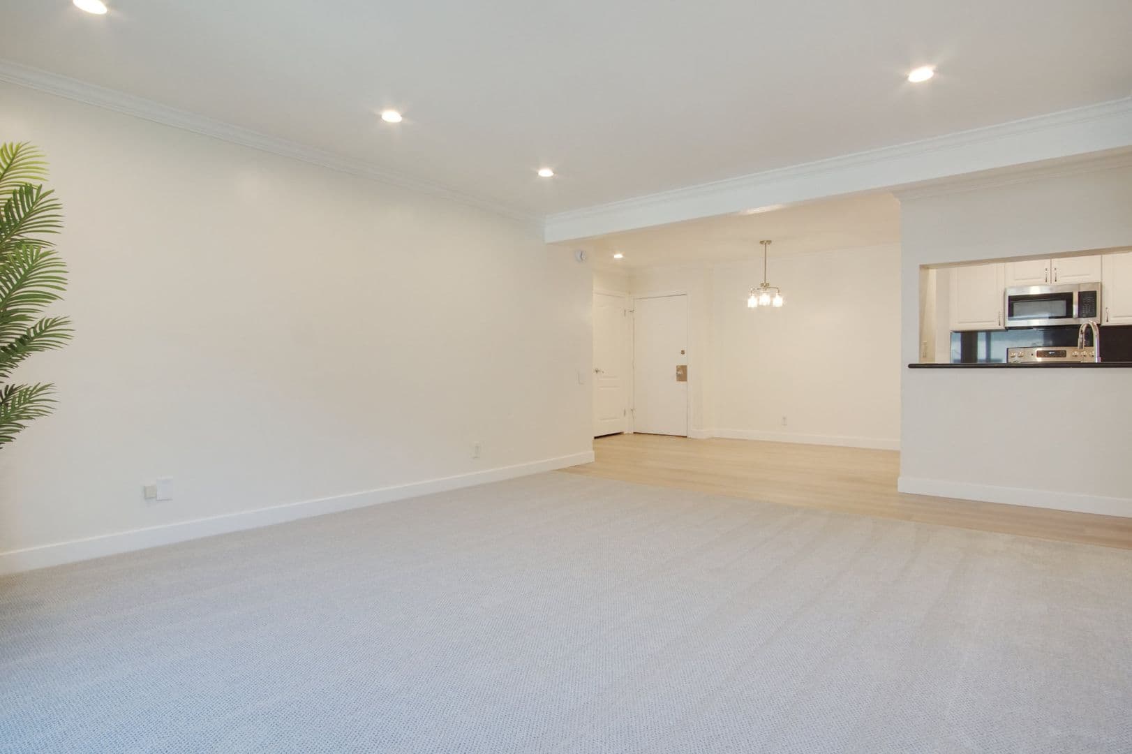 5460 White Oak Ave., Unit G217 3 of 25