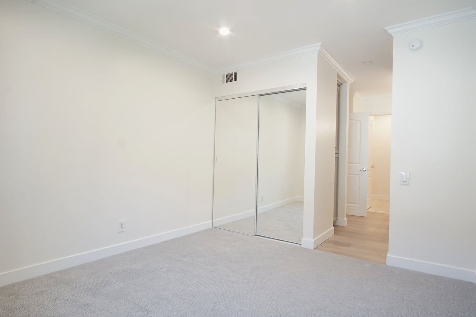 5460 White Oak Ave., Unit G217 18 of 25
