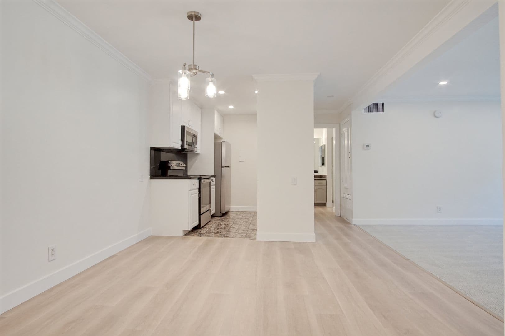 5460 White Oak Ave., Unit G217 6 of 25