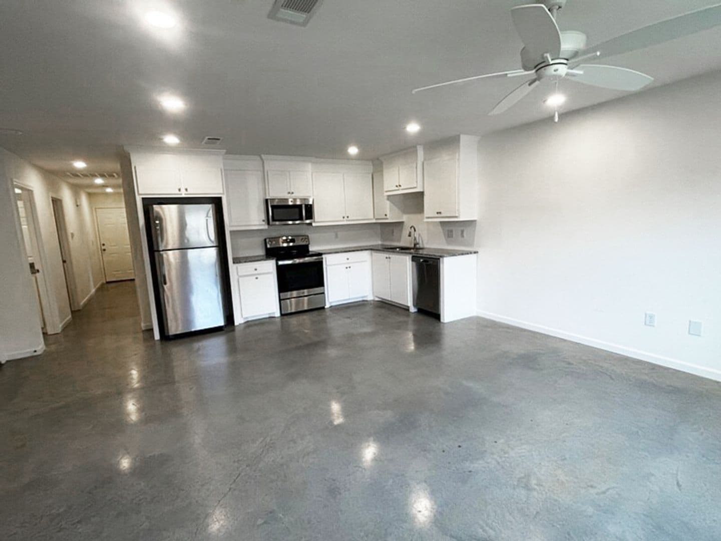 246 Skylane Dr. 13 of 15