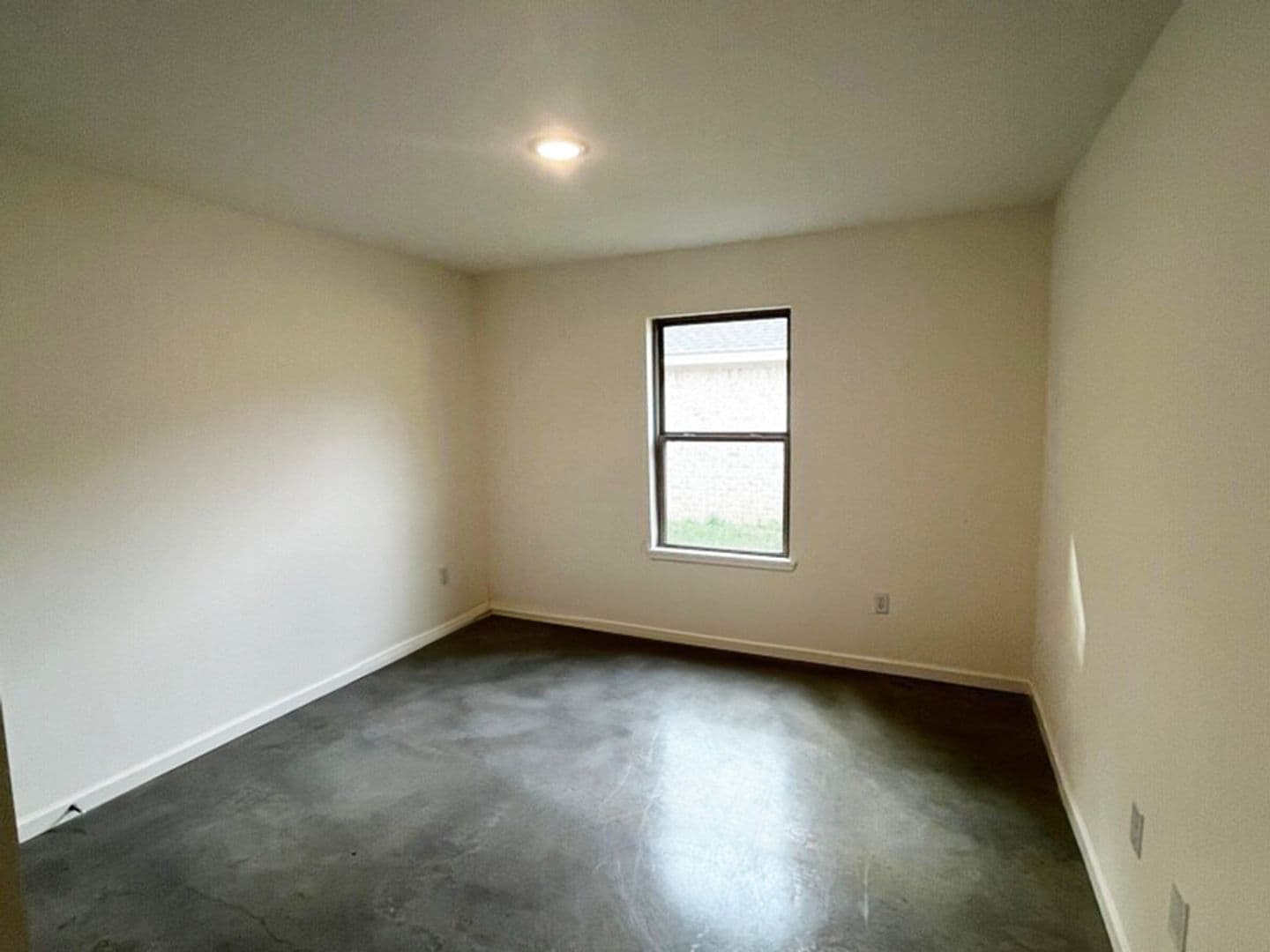 246 Skylane Dr. 8 of 15