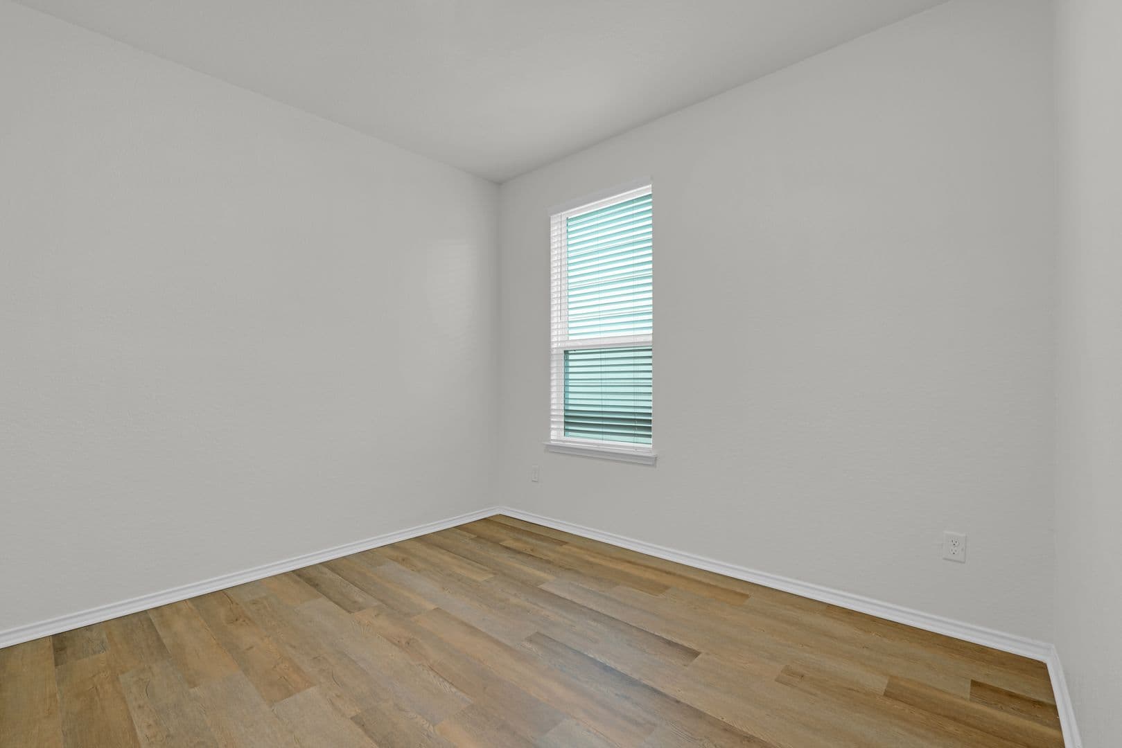 7405 Viridian View 5 of 25