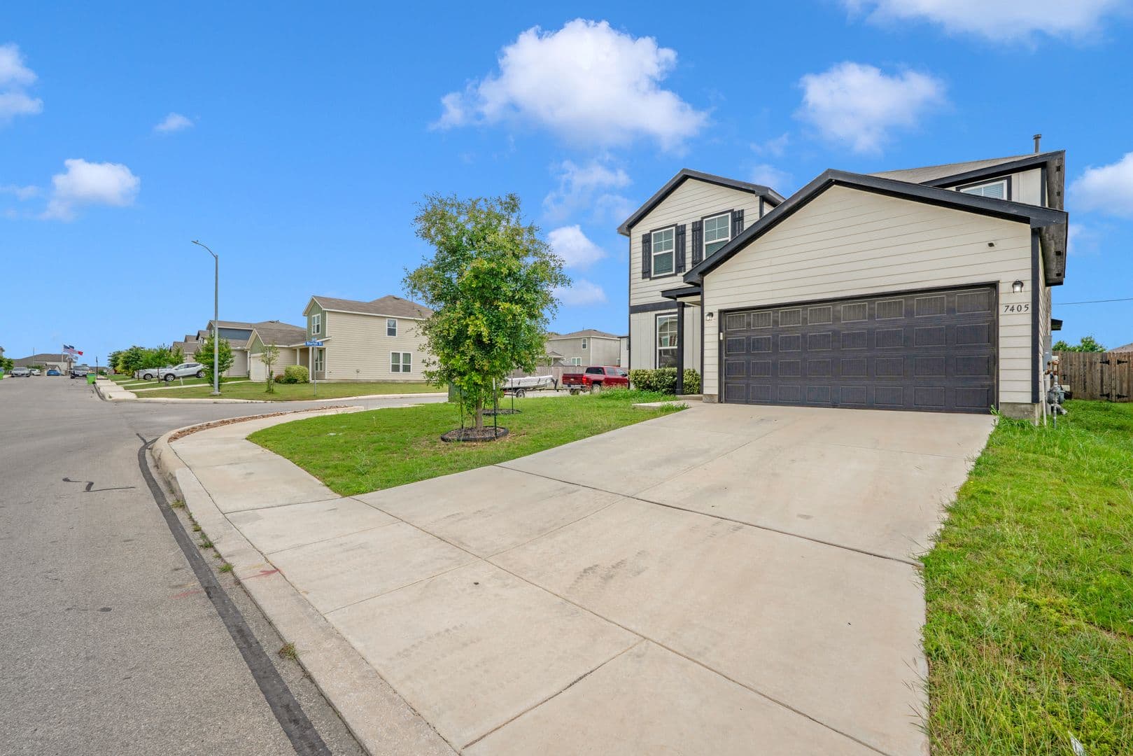 7405 Viridian View 2 of 25