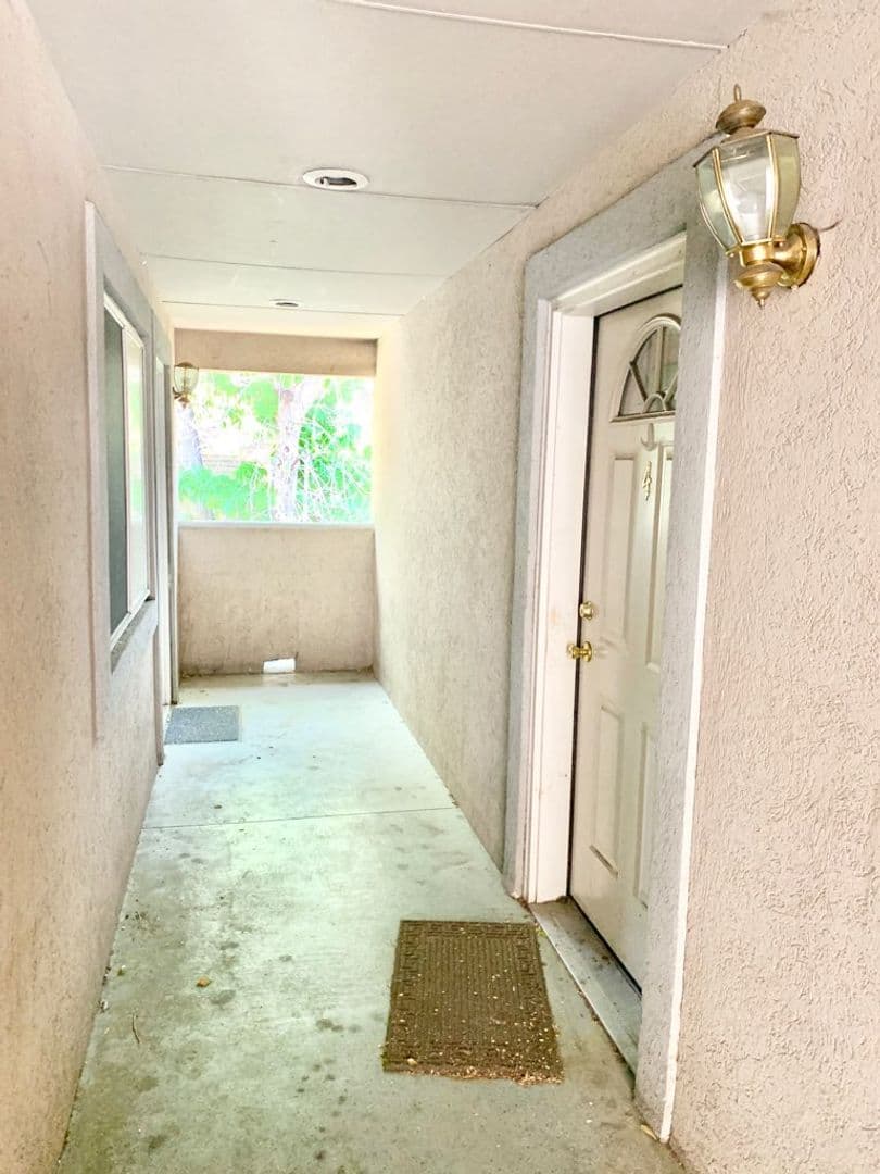 Move In & Save - 2 Week FREE Rent - $700 Deposit!! Downtown Fort Collins Apartment | Walk to Old Town & CSU 9 of 10