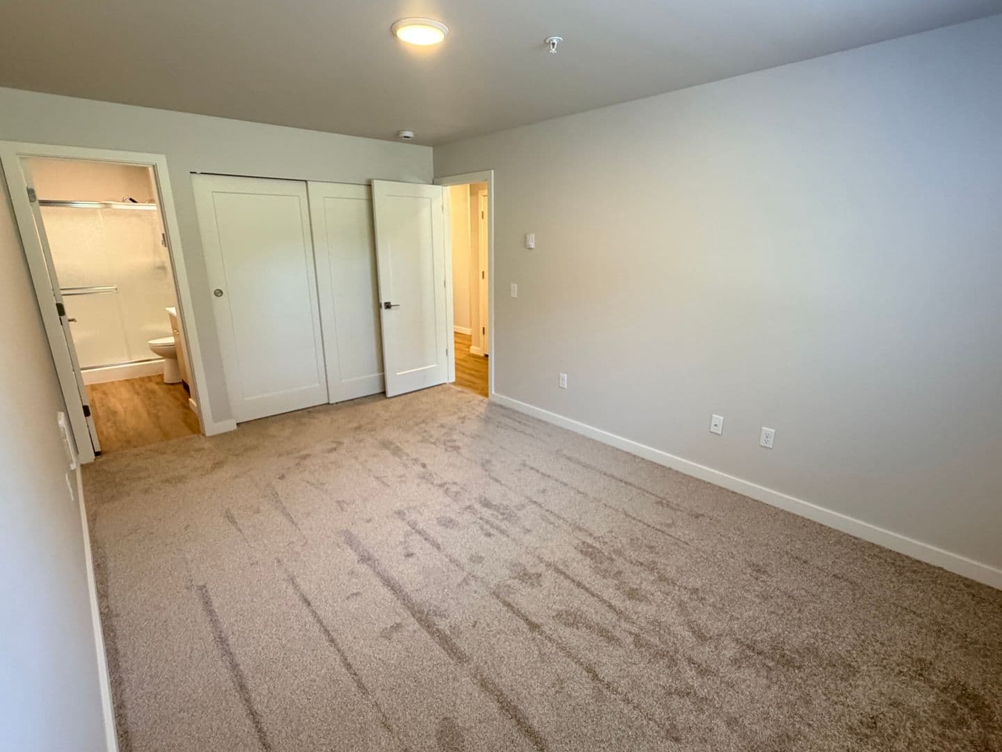 Columbia Square Apartments A-H 12 of 22