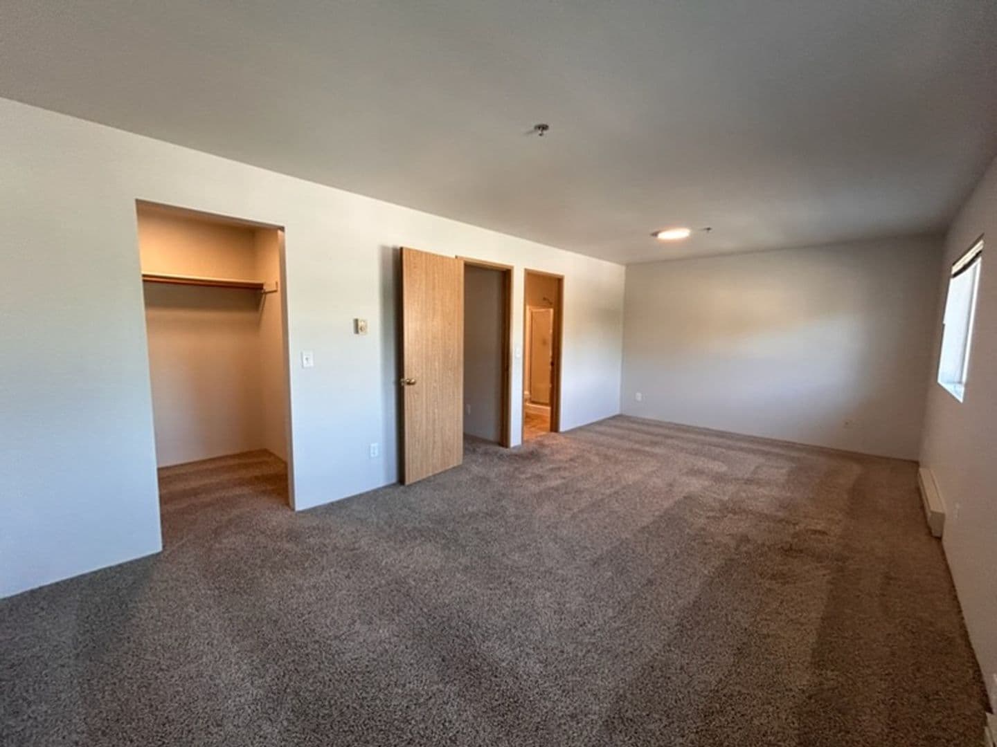 Columbia Square Apartments A-H 8 of 20