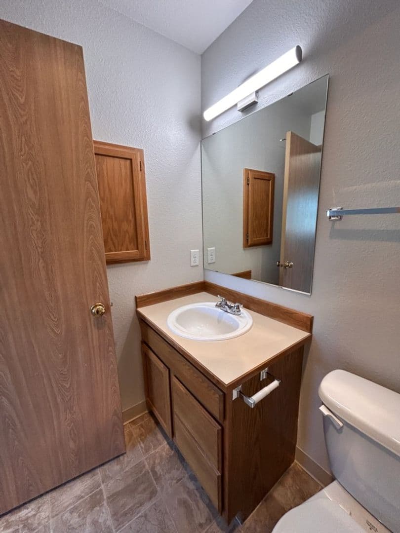 Columbia Square Apartments A-H 15 of 20