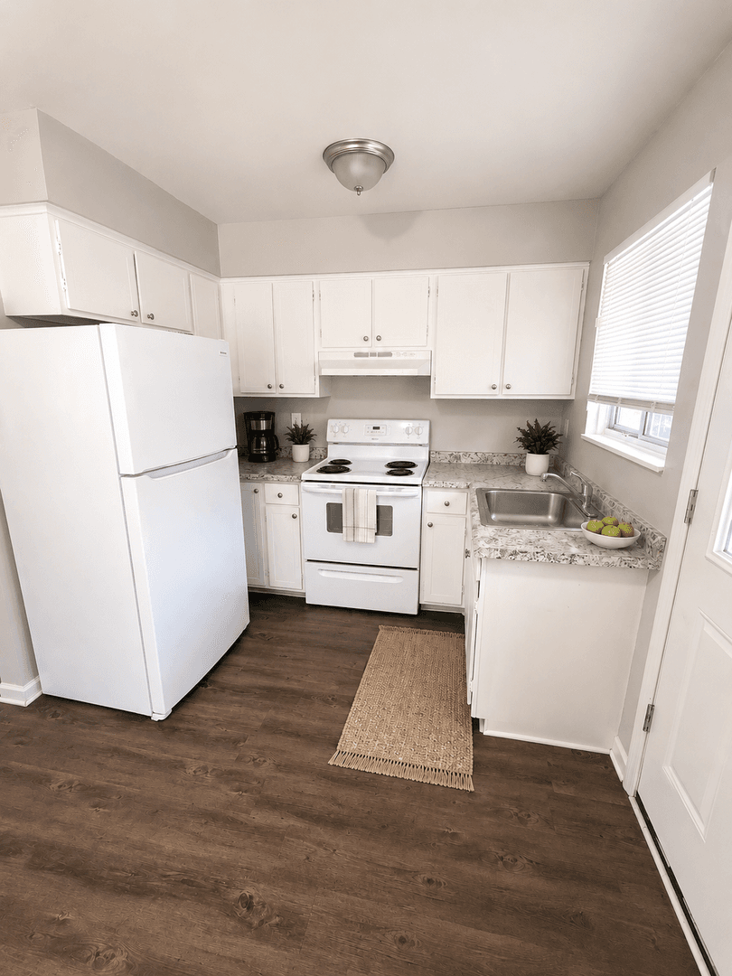 Hidden Valley Apartments LLC 2 of 6