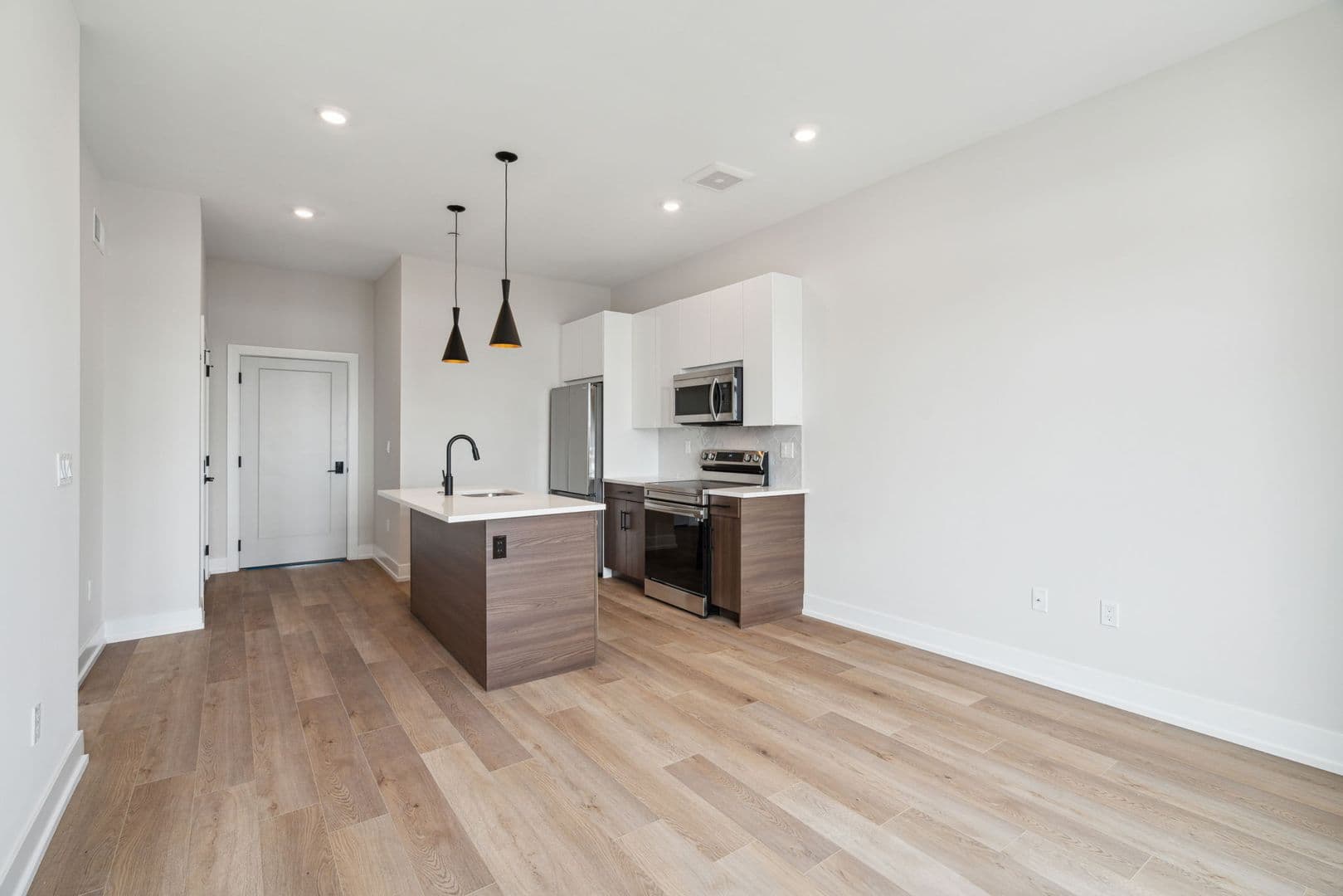 The Weston 8 of 75
