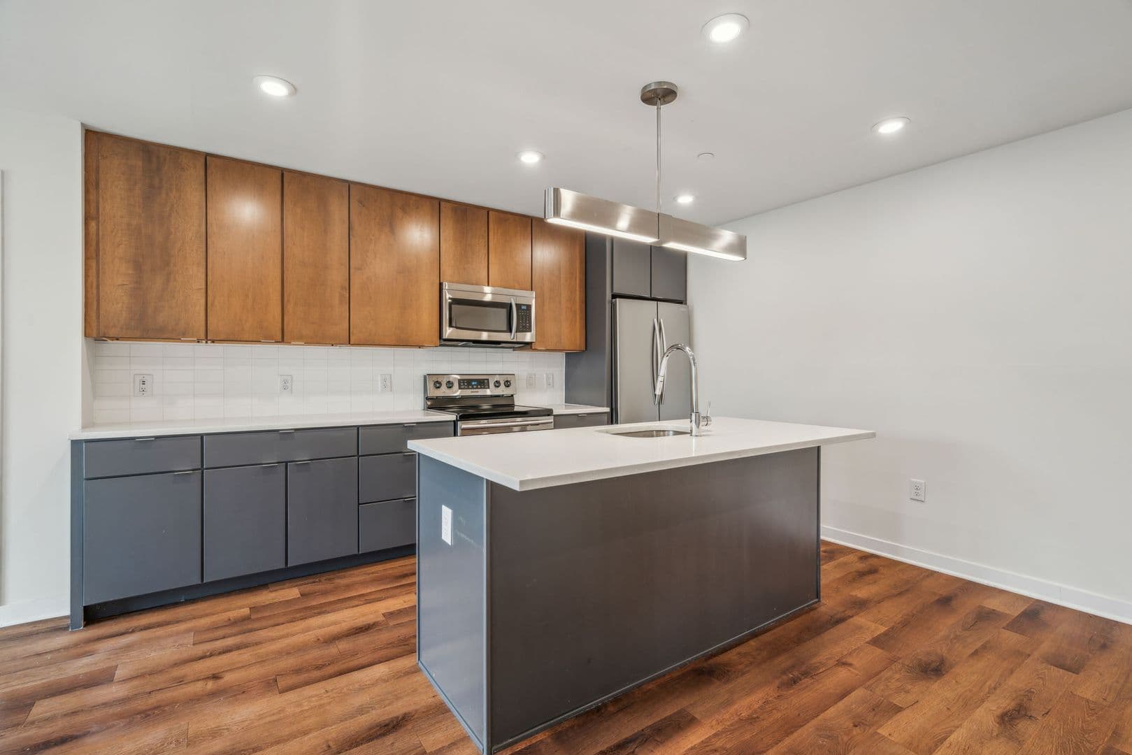 Graduate Pointe 12 of 43
