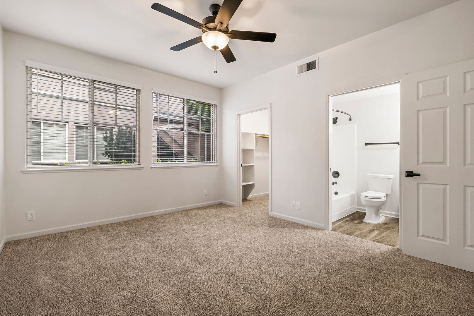 Sterling Oaks Apartments 20 of 27