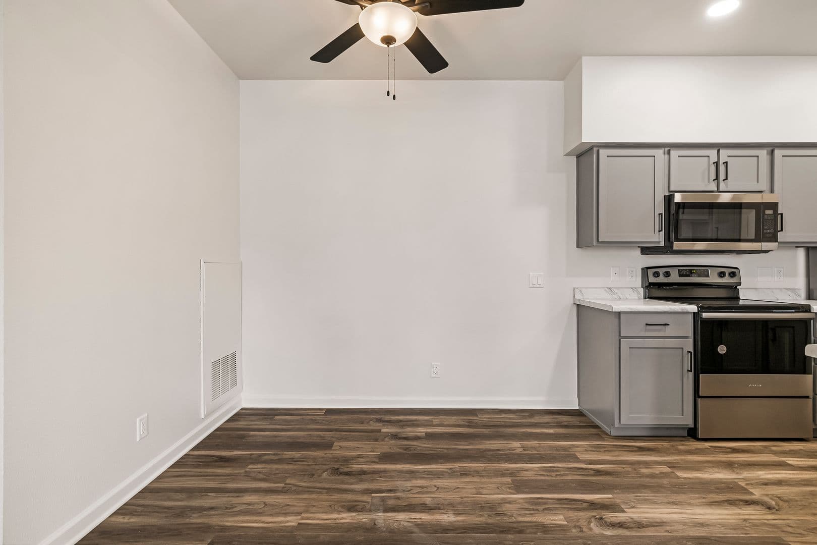 Sterling Oaks Apartments 6 of 20