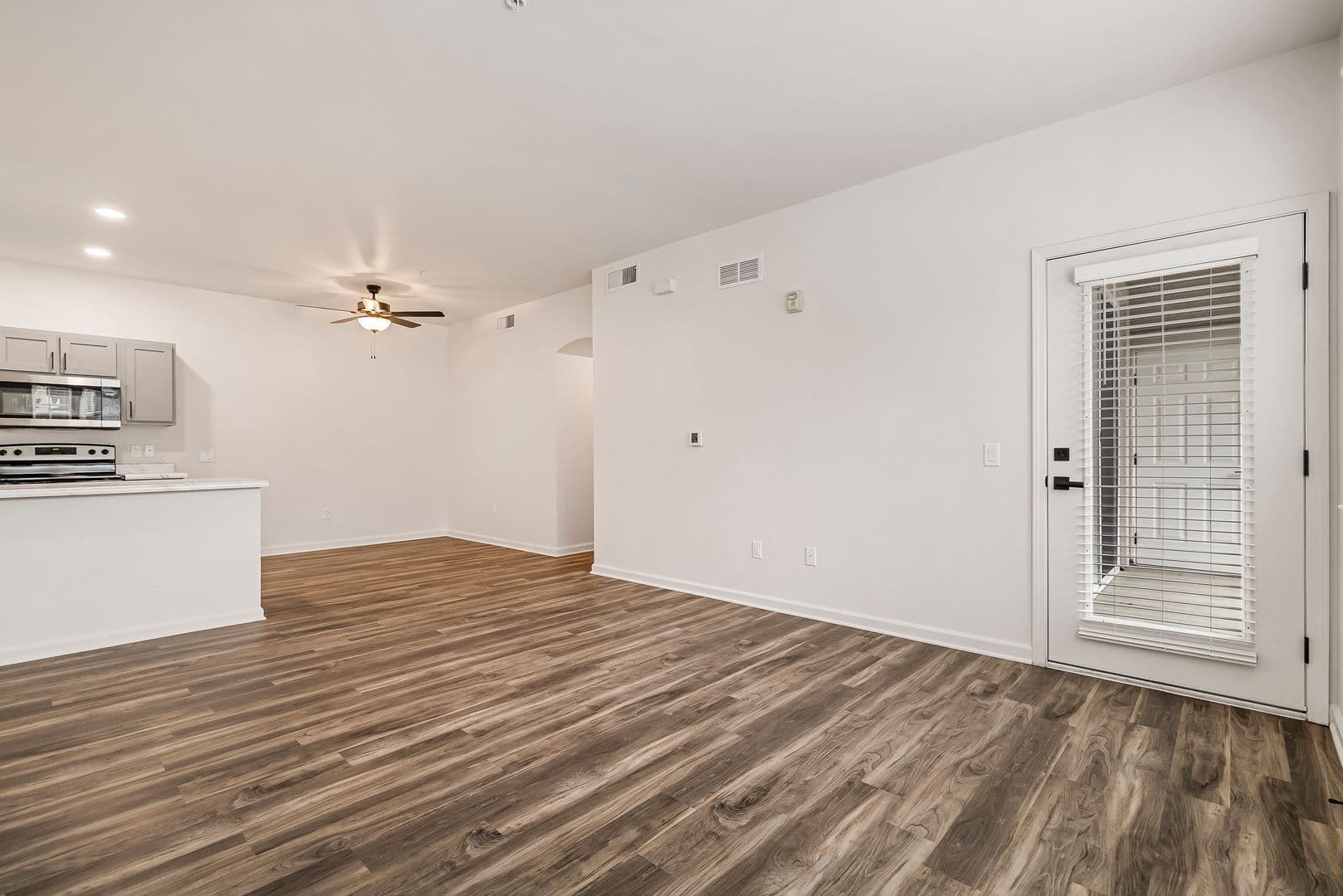 Sterling Oaks Apartments 5 of 24