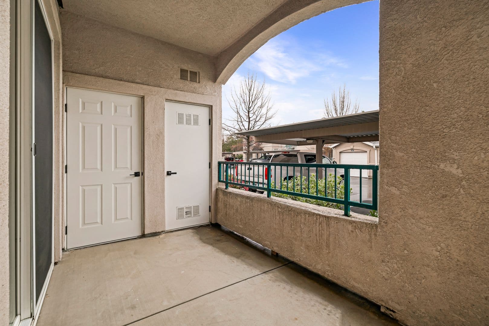 Sterling Oaks Apartments 24 of 24