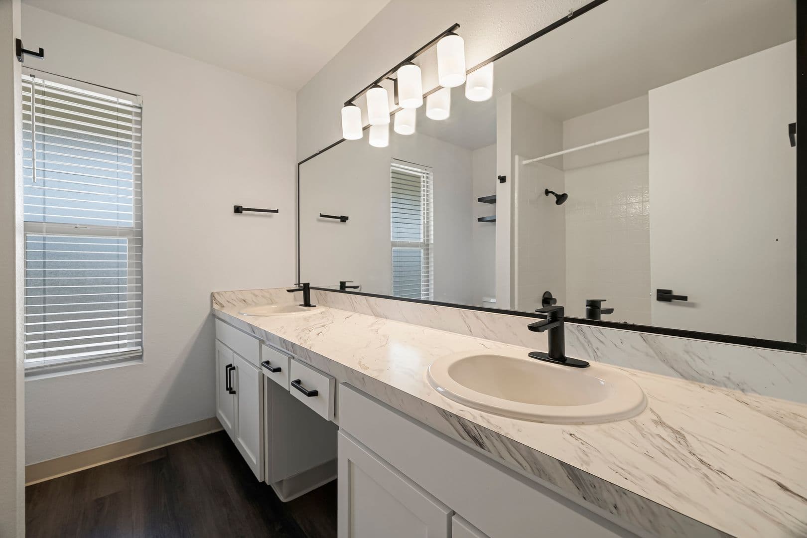 Villa Del Mar Apartments 17 of 20