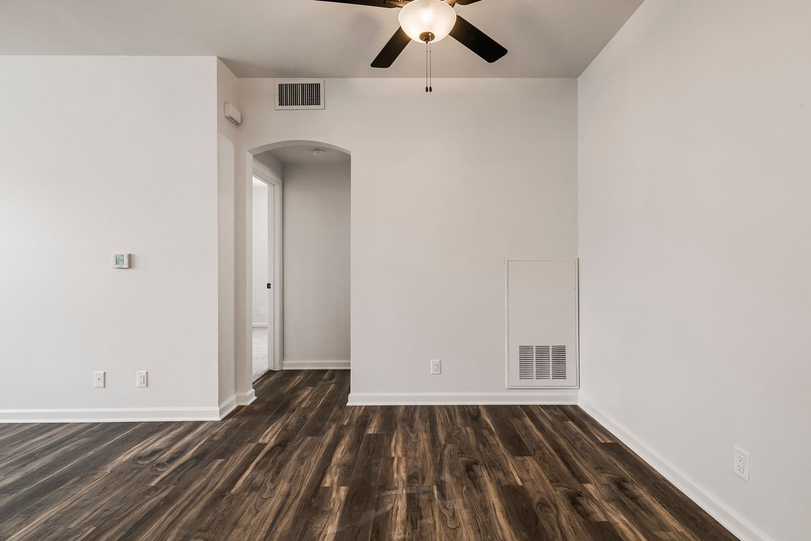 Sterling Oaks Apartments 7 of 20