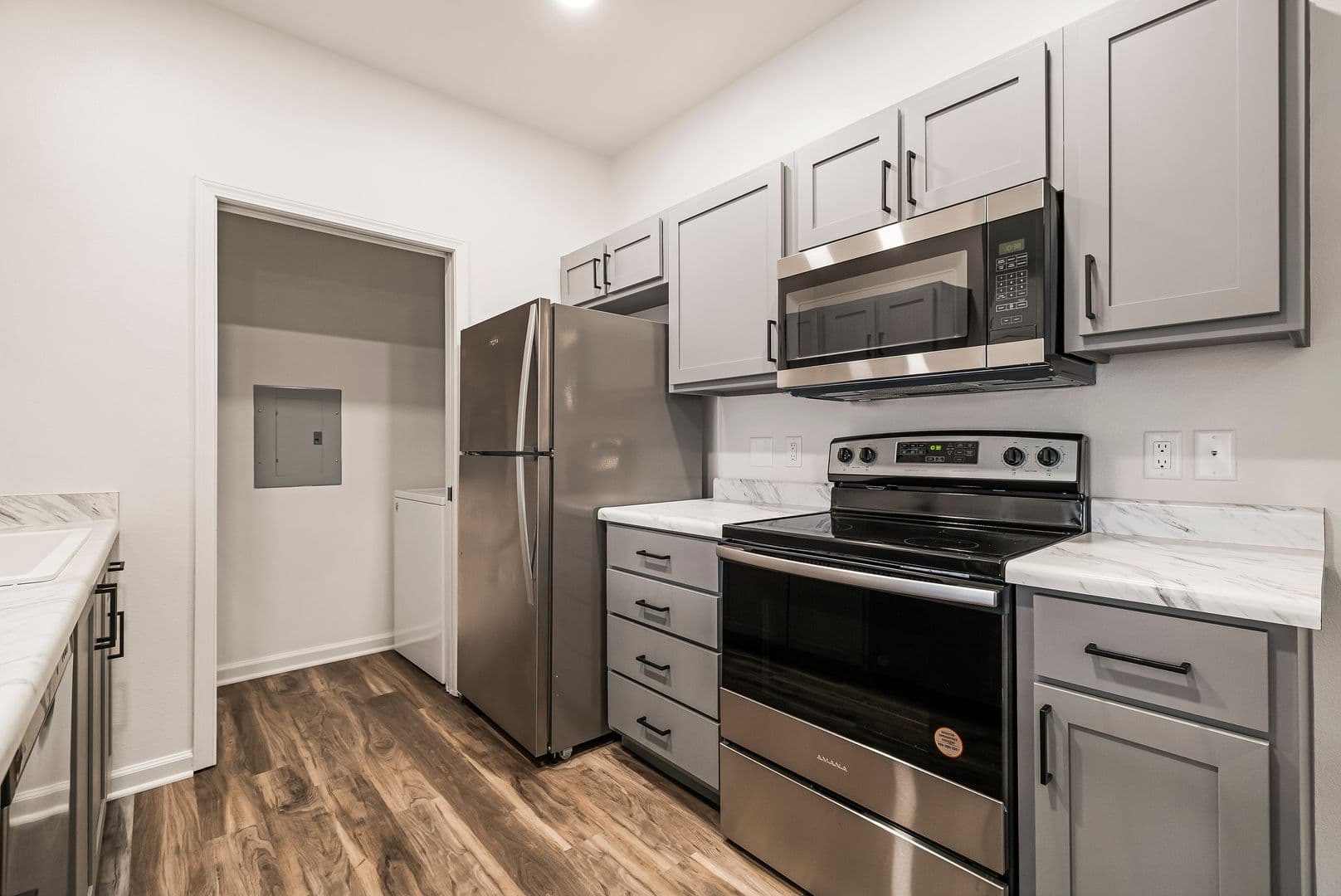 Sterling Oaks Apartments 9 of 24