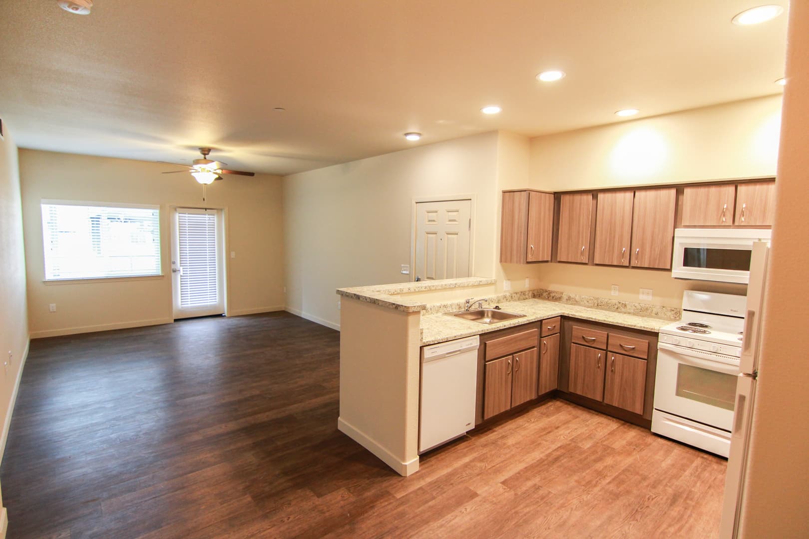Lassen Villa Apartments 6 of 11