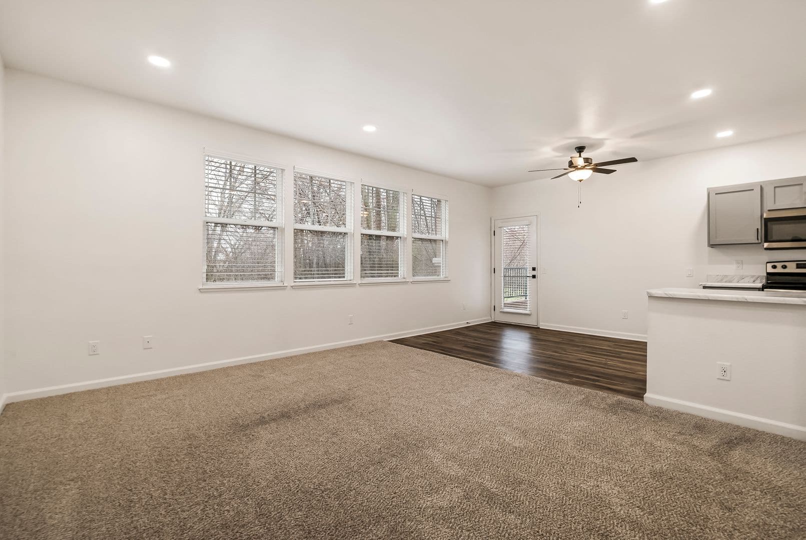 Sterling Oaks Apartments 2 of 23