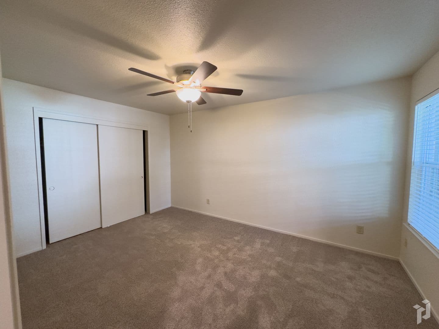 1661 Forest Avenue Apartments 8 of 11