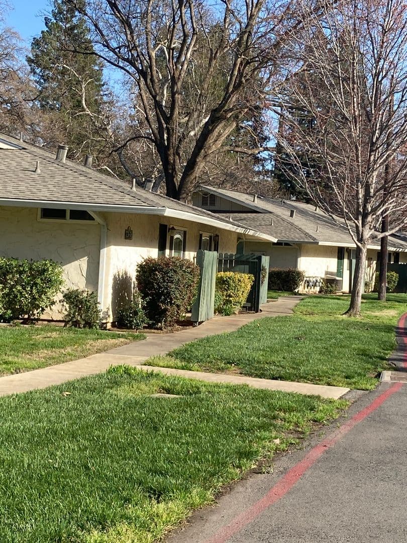 Lassen Villa Apartments 7 of 10