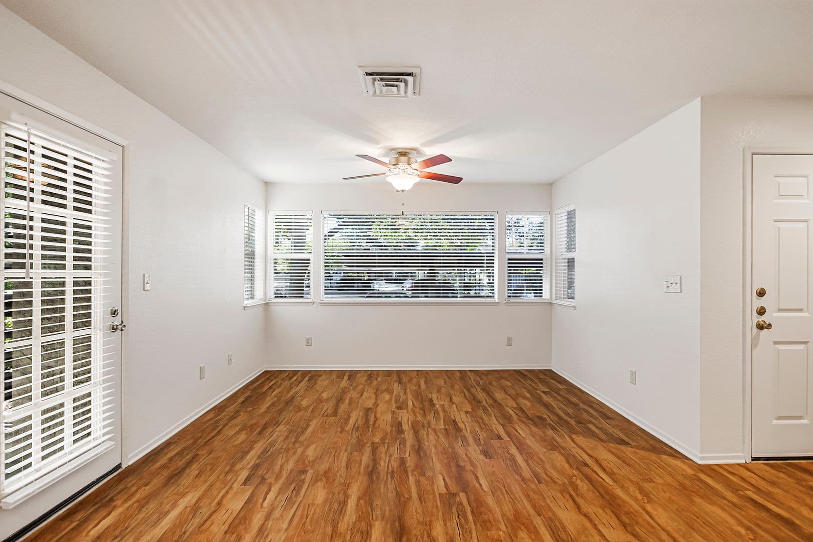 Amanda Place Apartments 6 of 12