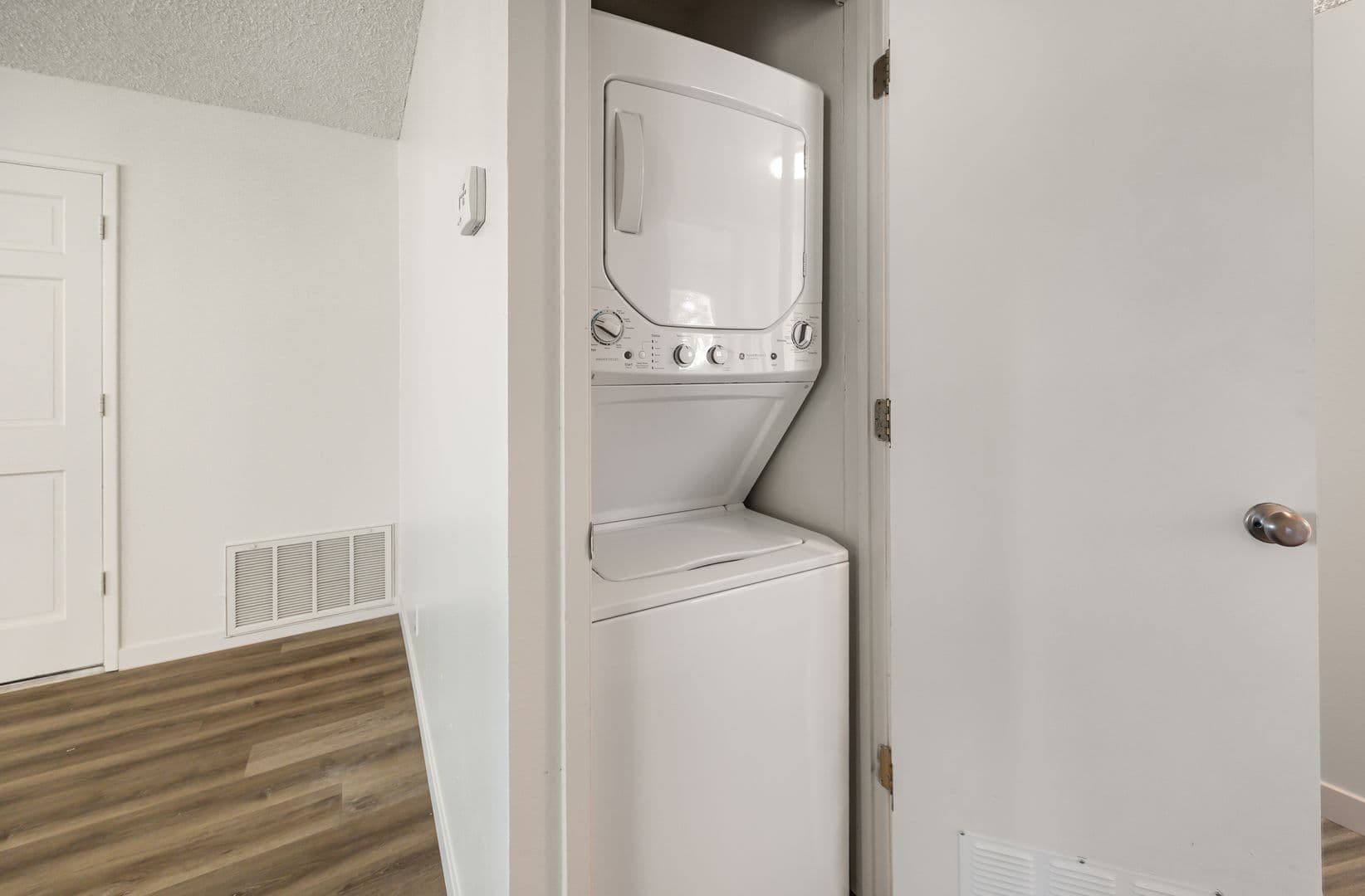 Lassen Villa Apartments 13 of 13