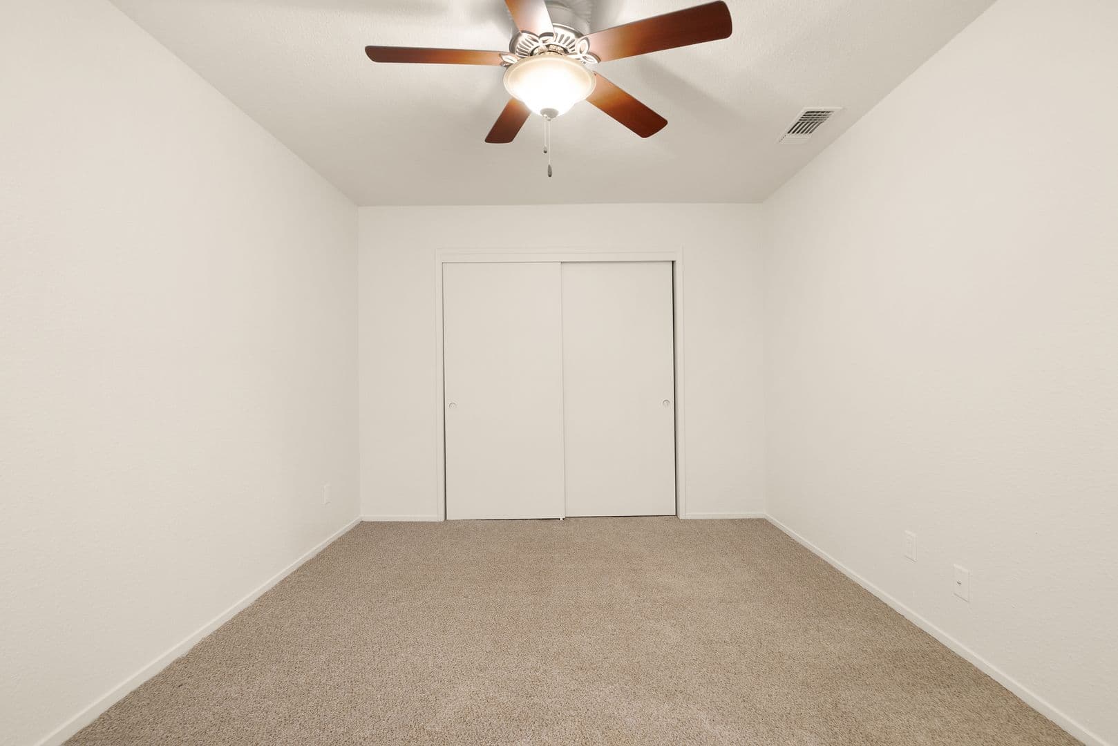 1661 Forest Avenue Apartments 8 of 12