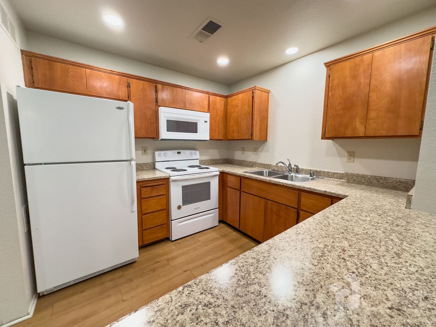 Amanda Place Apartments 2 of 16